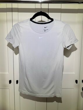 Nike White Dri-FIT Short Sleeve Women's Tee